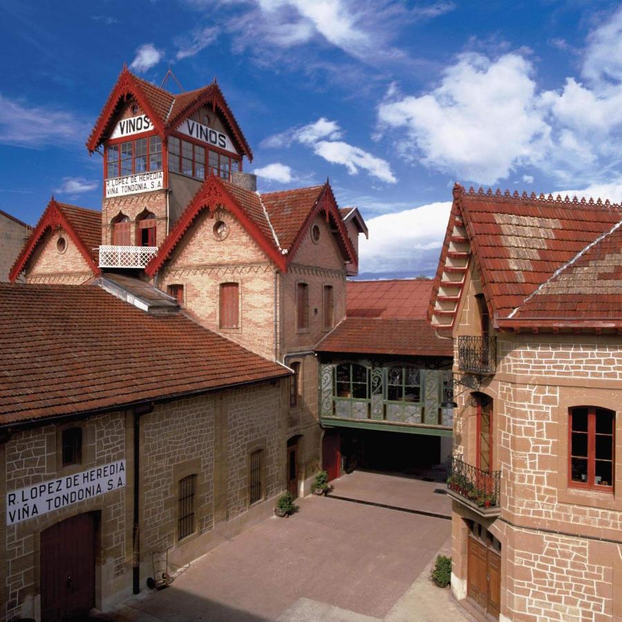 En El Corazon Del Barrio De La Estacion Villa Haro Exterior photo